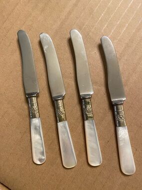 Vintage Kirk and Matz Mother of Pearl Sheffield England Knives Stainless Blade